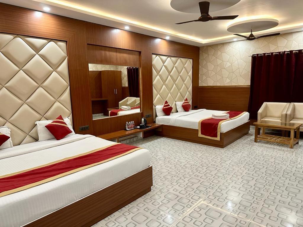 Royal Heritage Hotel & Resort Ayodhya Kültér fotó