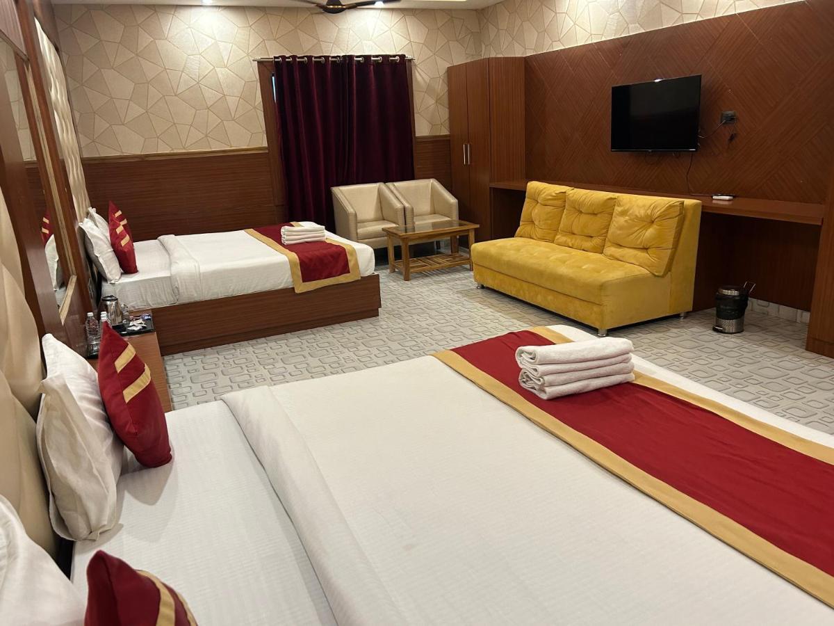 Royal Heritage Hotel & Resort Ayodhya Kültér fotó